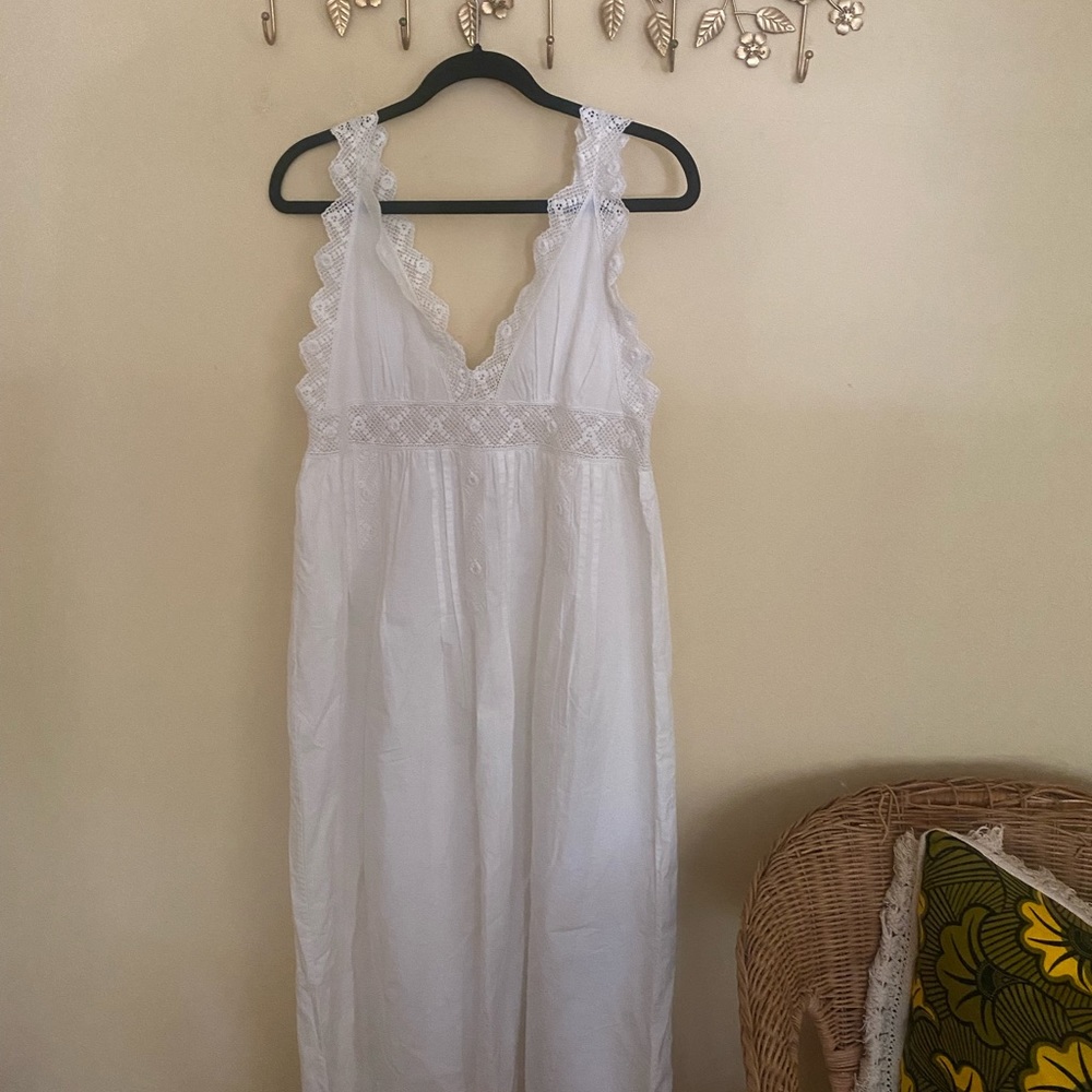 Doen Slate Nightgown size M, NWT